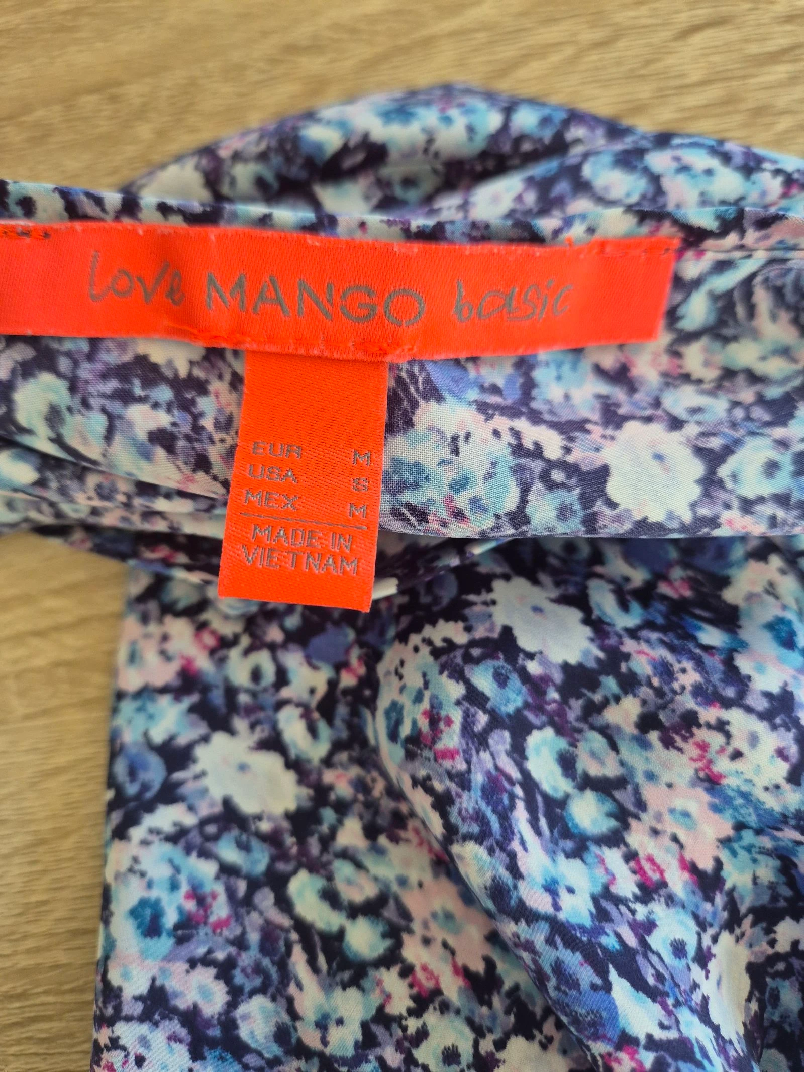 Mango Basic gebloemde jurk in blauw paars maat M, vloeiende jurk met korte mouwen voor lente en zomer – photo 5